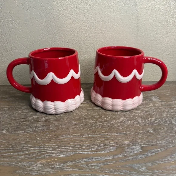 NEW Target Bullseye Playground Valentines Day Cake Mugs set of 2 - Picture 1 of 2